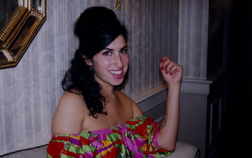 Amy_Winehouse_Fami_2605718k