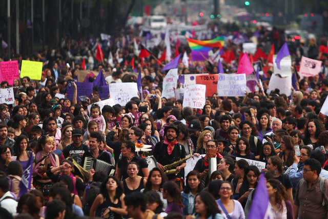 Demonstrators take part in a march on International Women's Day in Mexico City, Mexico, March 8, 2017. REUTERS/Edgard Garrido