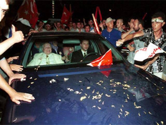 YÜç Kulaklı, Beş Gözlü Çocukları Hedef Alan Yeniden Refah Partisi